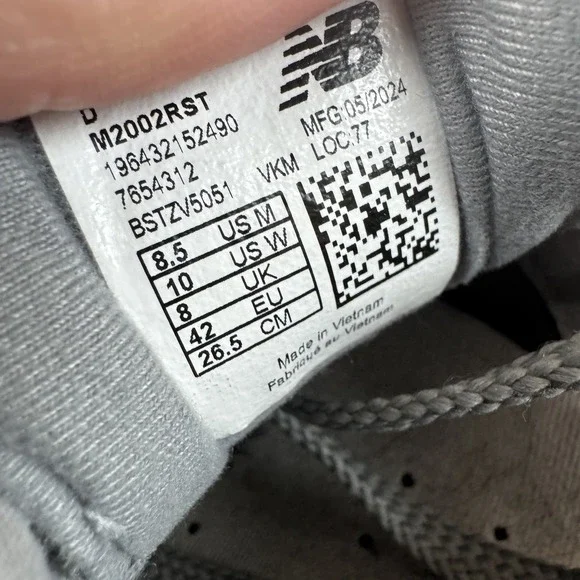 Mens New Balance 2002R Gray Suede Athletic Running Sneakers Shoes Size 8.5 D GUC - Picture 9 of 9